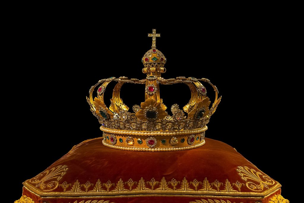Crown of a king